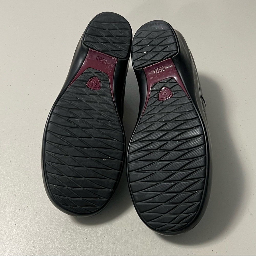 ARIAT Slip On Black Leather Clogs - Picture 13 of 14